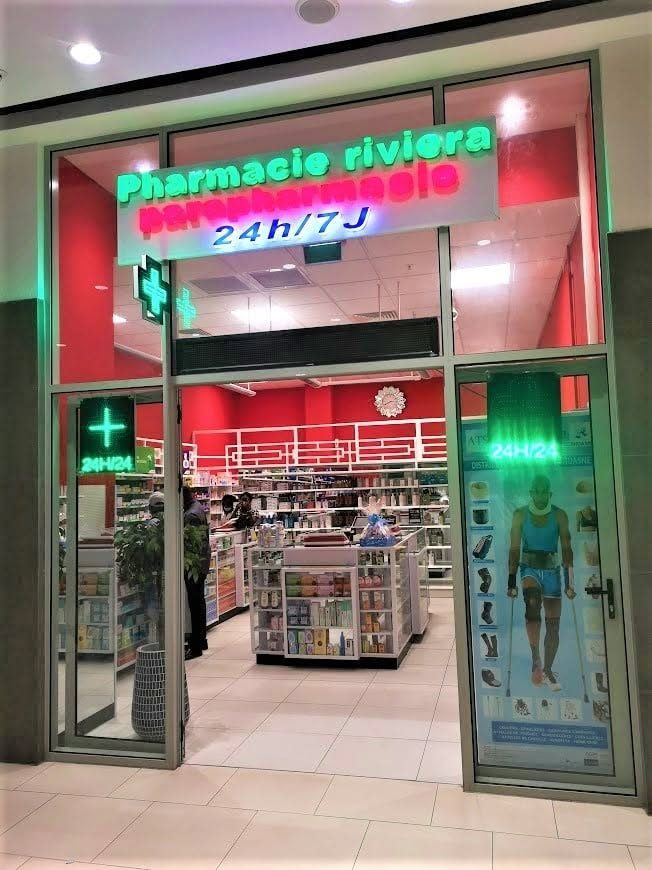 Devanture de Pharmacie Riviera